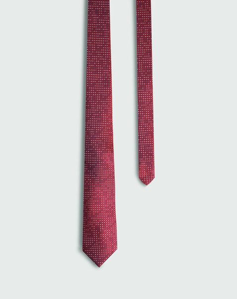 Red jacq tie