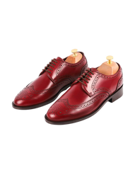 Medallion wingtip derby burgundy crust